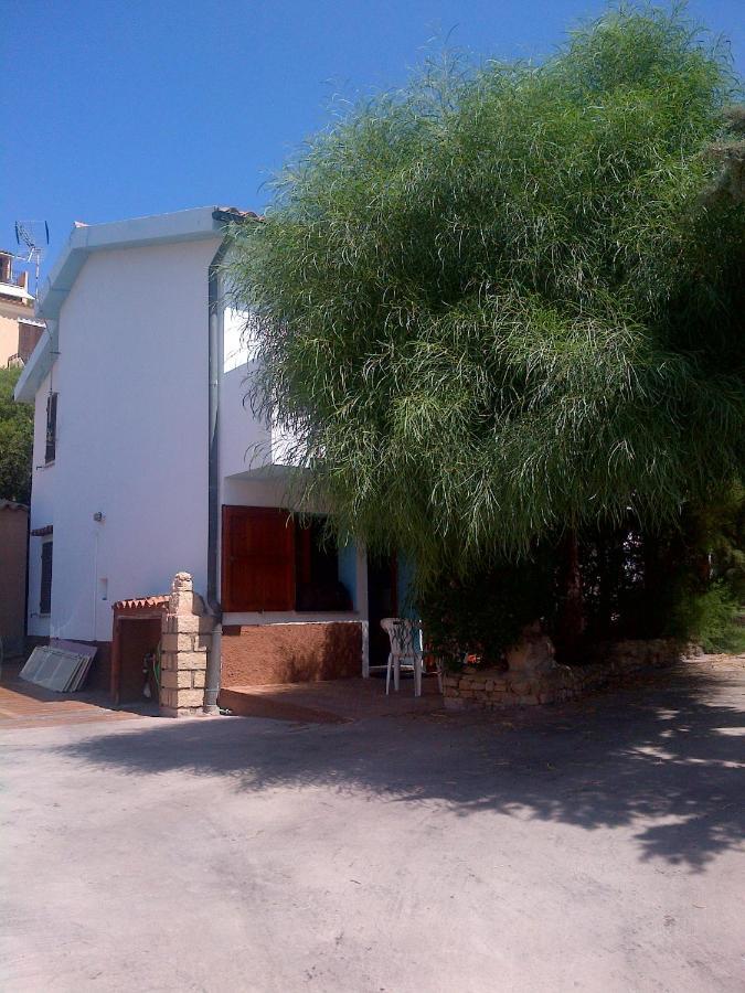 Villa Bilocale A Pochi Metri Dal Mare à La Maddalena  Extérieur photo